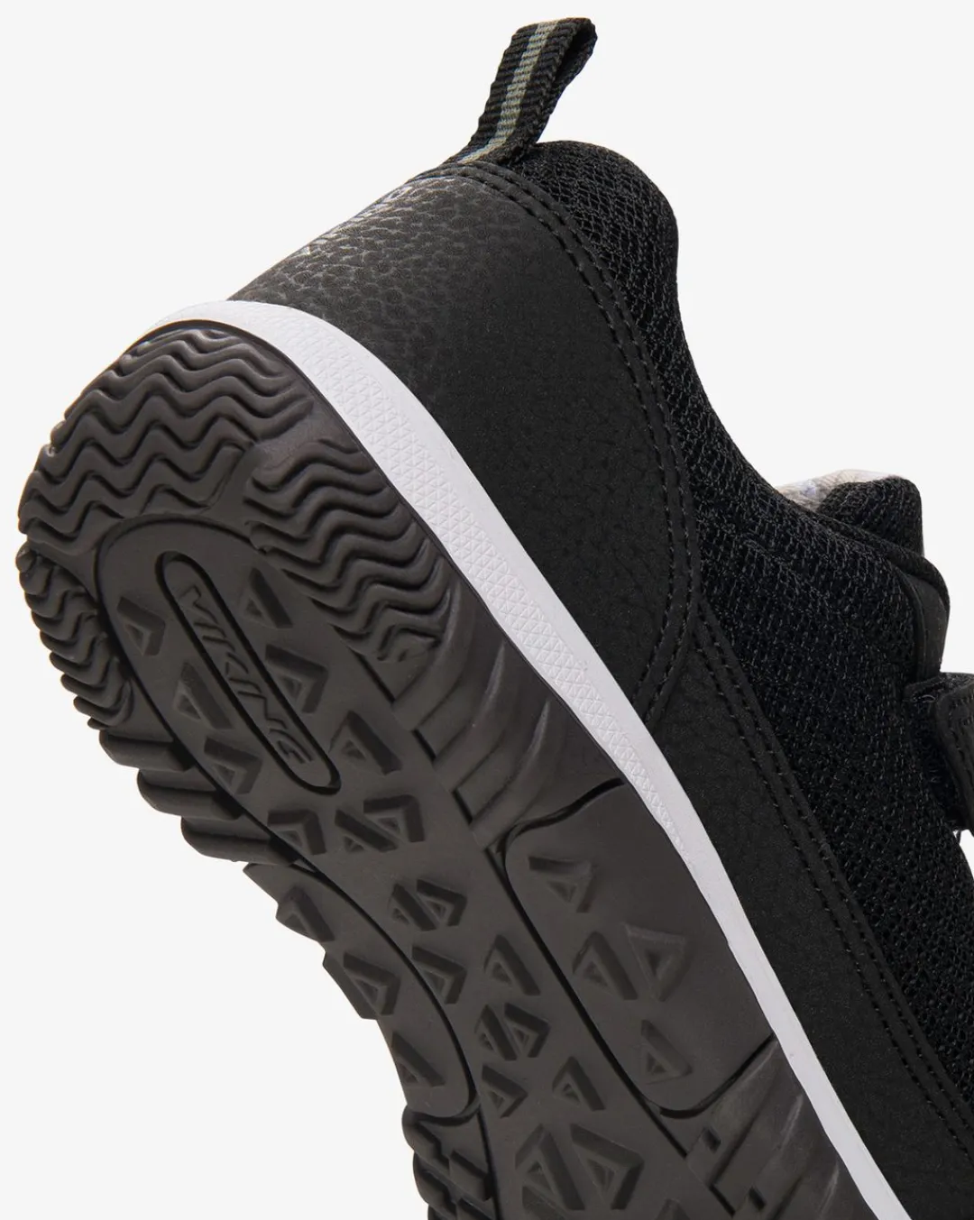 Viking Sneakers>Bryne 2V Black
